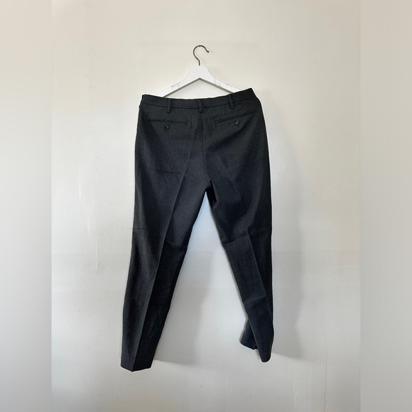 Uniqlo Grey Airism Slim Trouser Pants - Picture 2 of 3